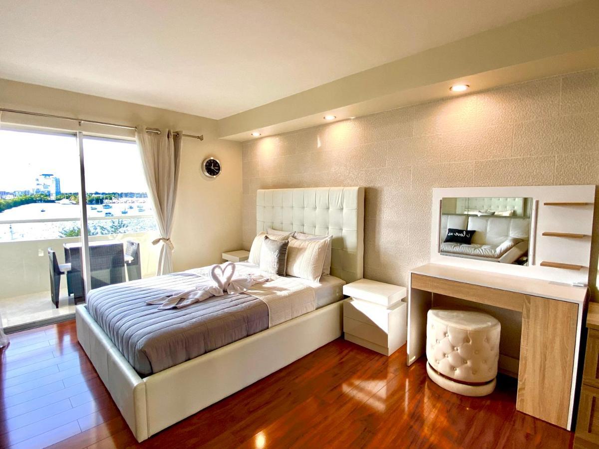 Modern Waterfront Apartment With Miami Skyline View, Free Parking 5 Mins Drive To Miami Beach Exterior foto