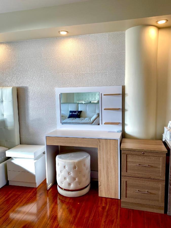 Modern Waterfront Apartment With Miami Skyline View, Free Parking 5 Mins Drive To Miami Beach Exterior foto