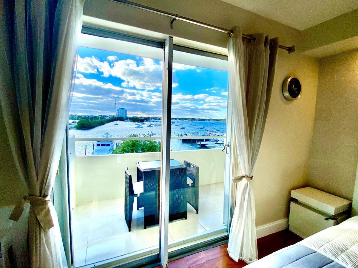 Modern Waterfront Apartment With Miami Skyline View, Free Parking 5 Mins Drive To Miami Beach Exterior foto