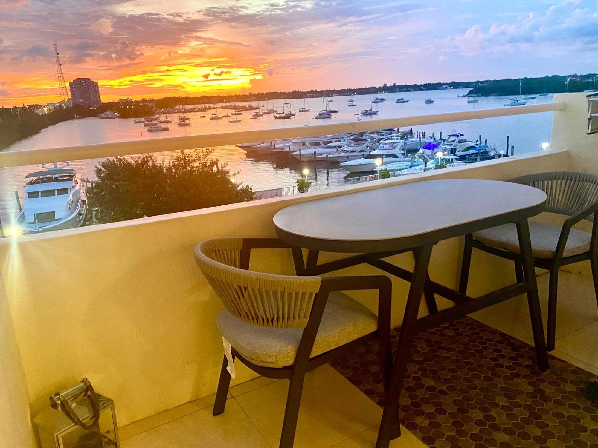 Modern Waterfront Apartment With Miami Skyline View, Free Parking 5 Mins Drive To Miami Beach Exterior foto